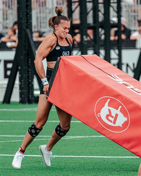 The 19 Best Female CrossFit Stars to Follow on。